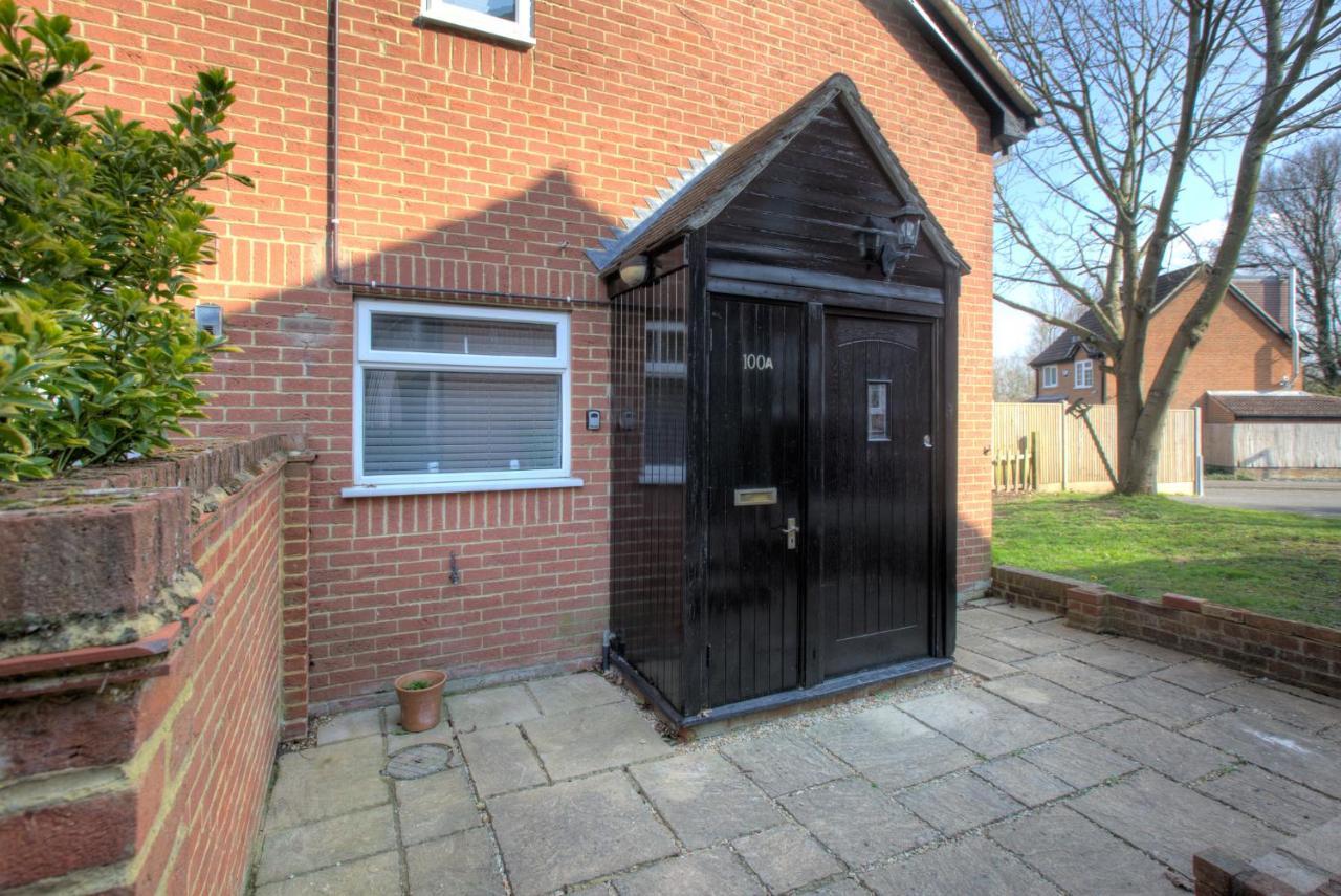 הוילה סלאו Windsor Burnham Ascot Haven Sleeps 4 מראה חיצוני תמונה