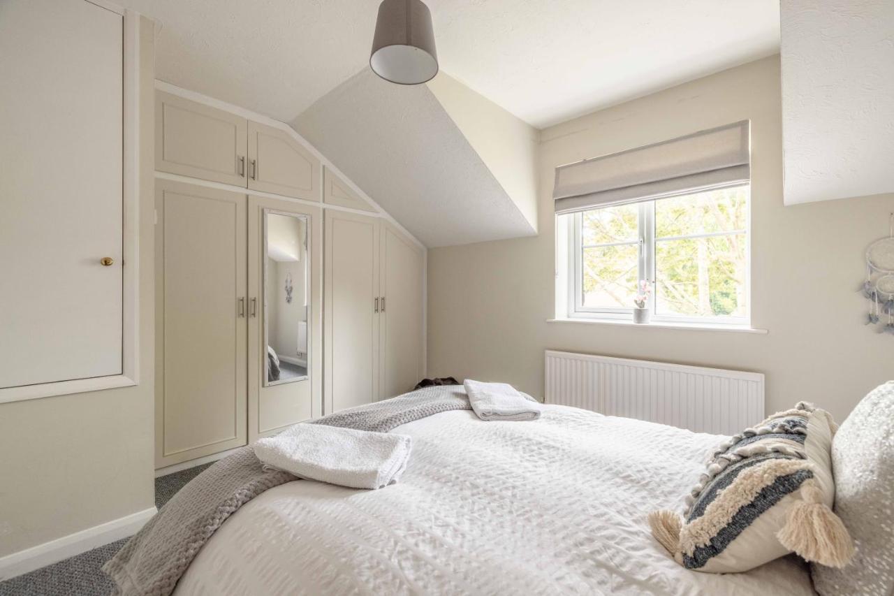 הוילה סלאו Windsor Burnham Ascot Haven Sleeps 4 מראה חיצוני תמונה