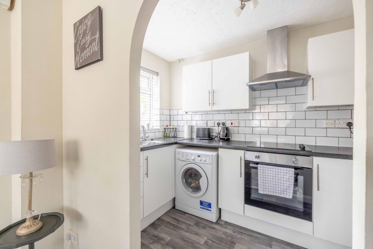 הוילה סלאו Windsor Burnham Ascot Haven Sleeps 4 מראה חיצוני תמונה