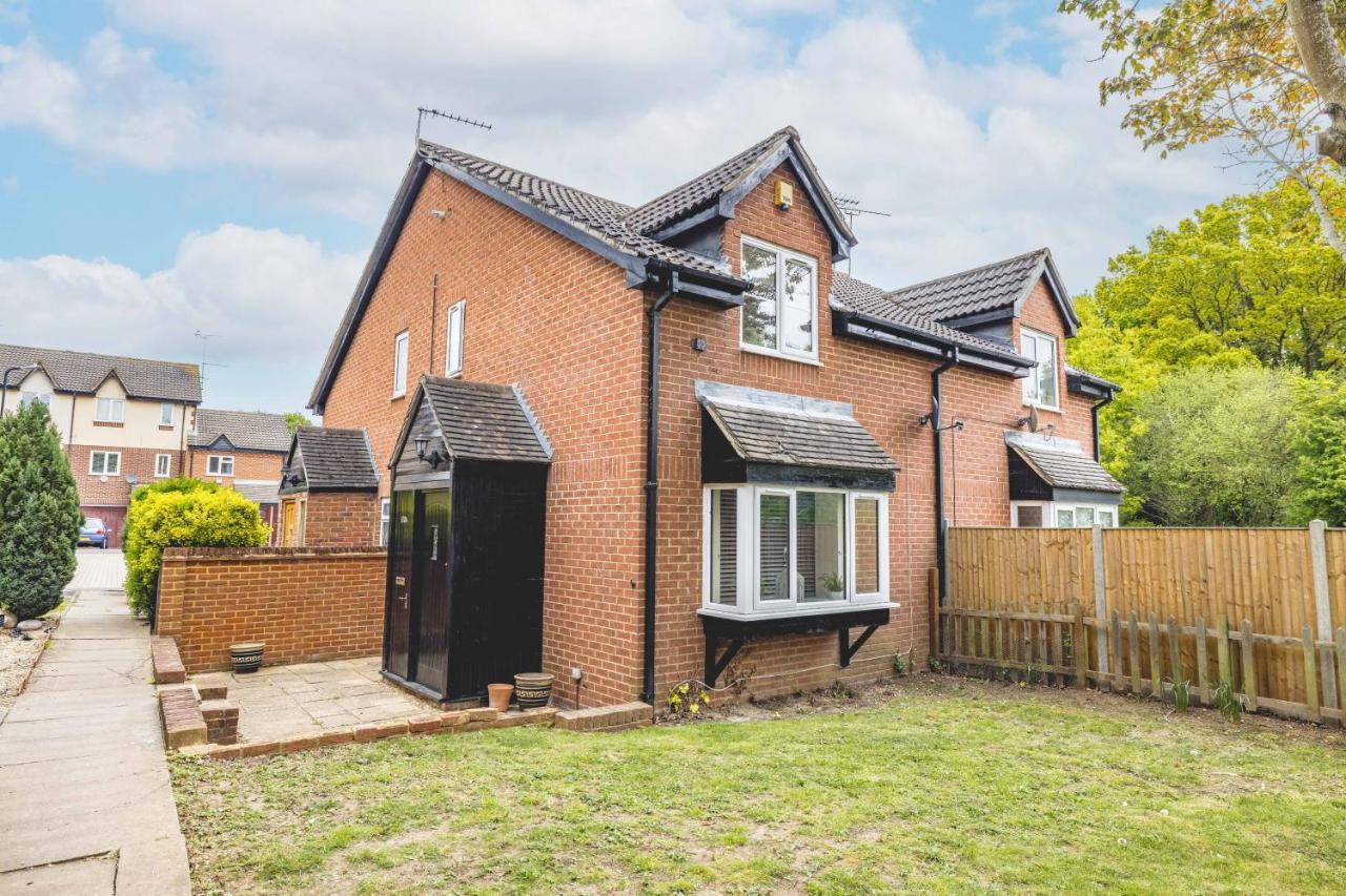 הוילה סלאו Windsor Burnham Ascot Haven Sleeps 4 מראה חיצוני תמונה